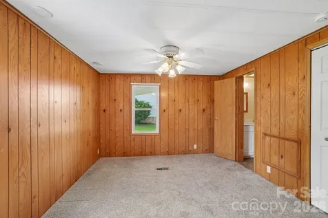 303 Meadowbrook Court Hendersonville NC 28792