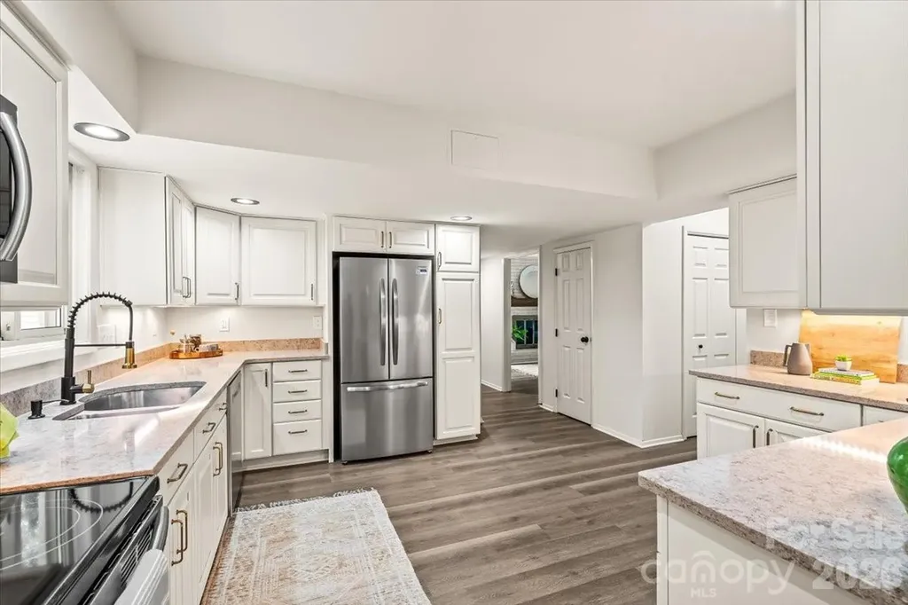 9205 Tree Haven Drive Charlotte NC 28270