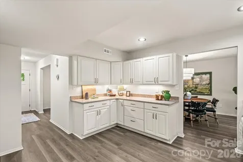 9205 Tree Haven Drive Charlotte NC 28270