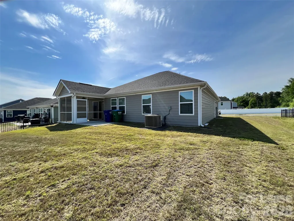 12185 Riceland Way Midland NC 28107