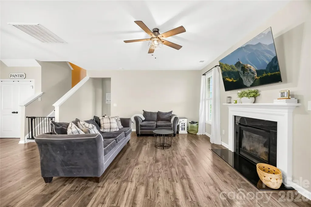 4526 Dover Court Denver NC 28037