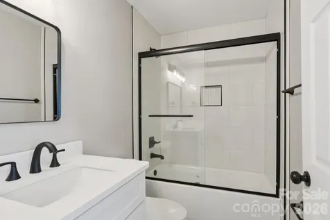 827 4th Street W Charlotte NC 28202