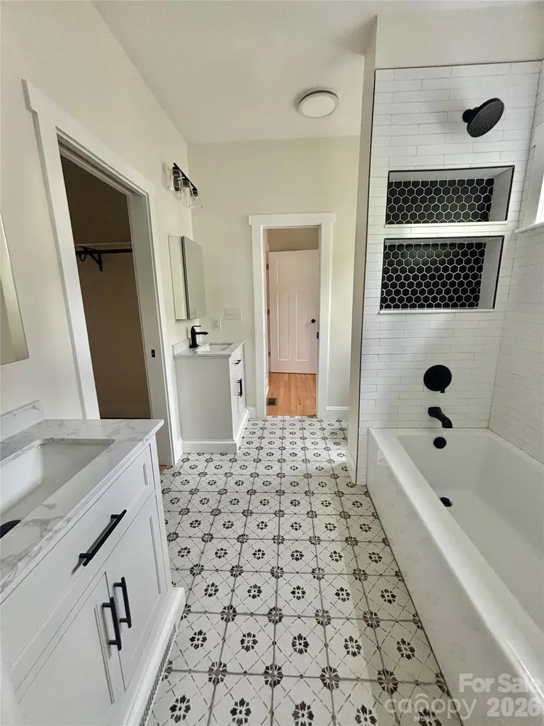 48 Middlemont Avenue Asheville NC 28806