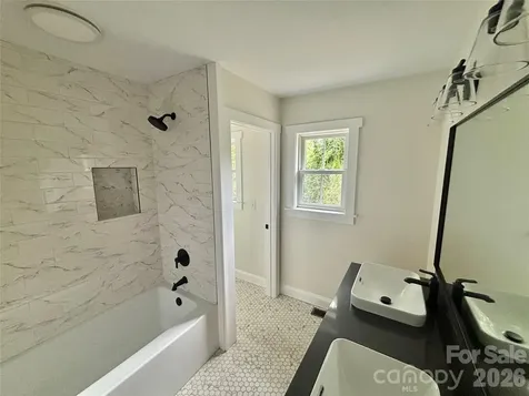 48 Middlemont Avenue Asheville NC 28806