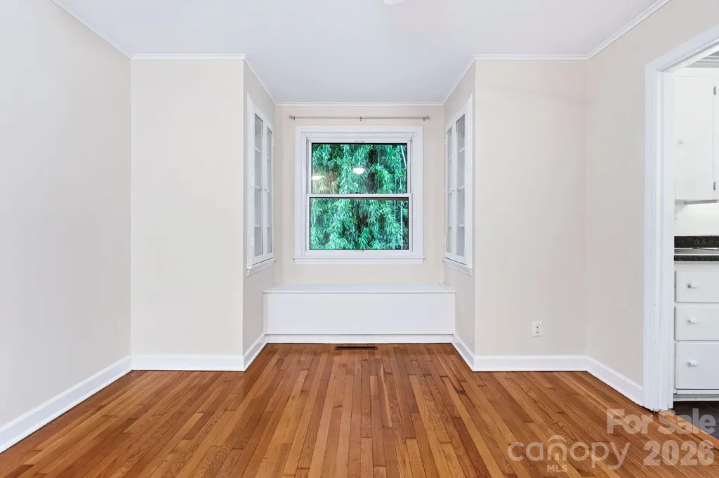 176 Chiles Avenue Asheville NC 28803