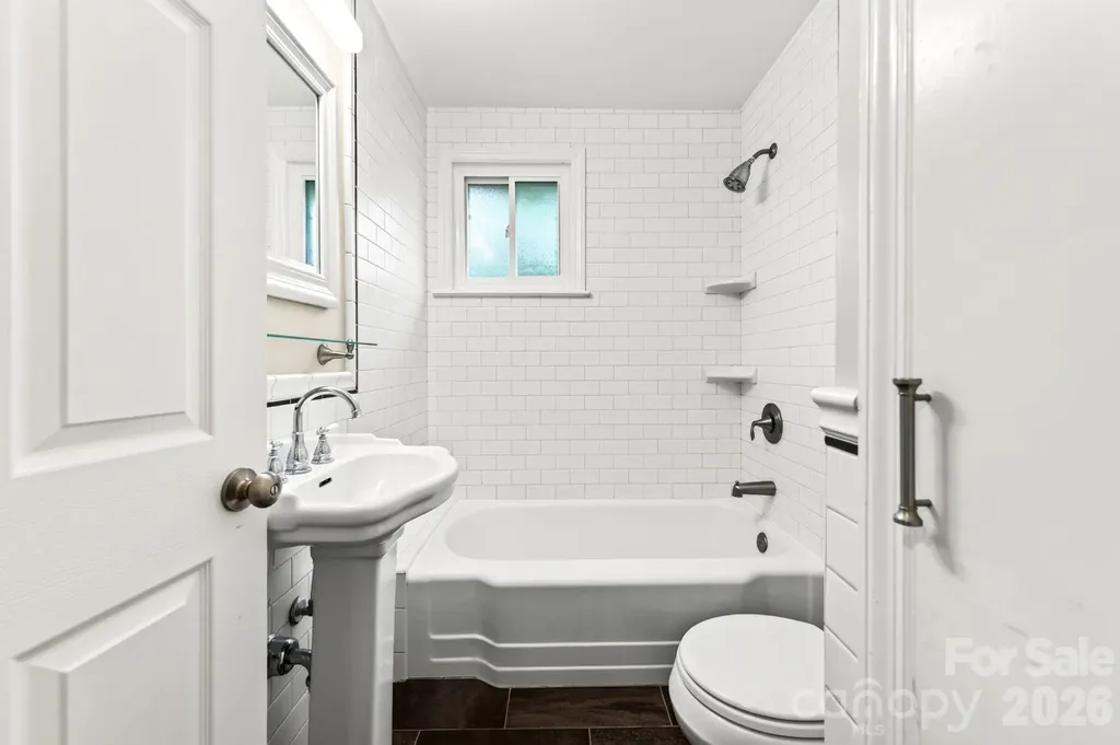 176 Chiles Avenue Asheville NC 28803