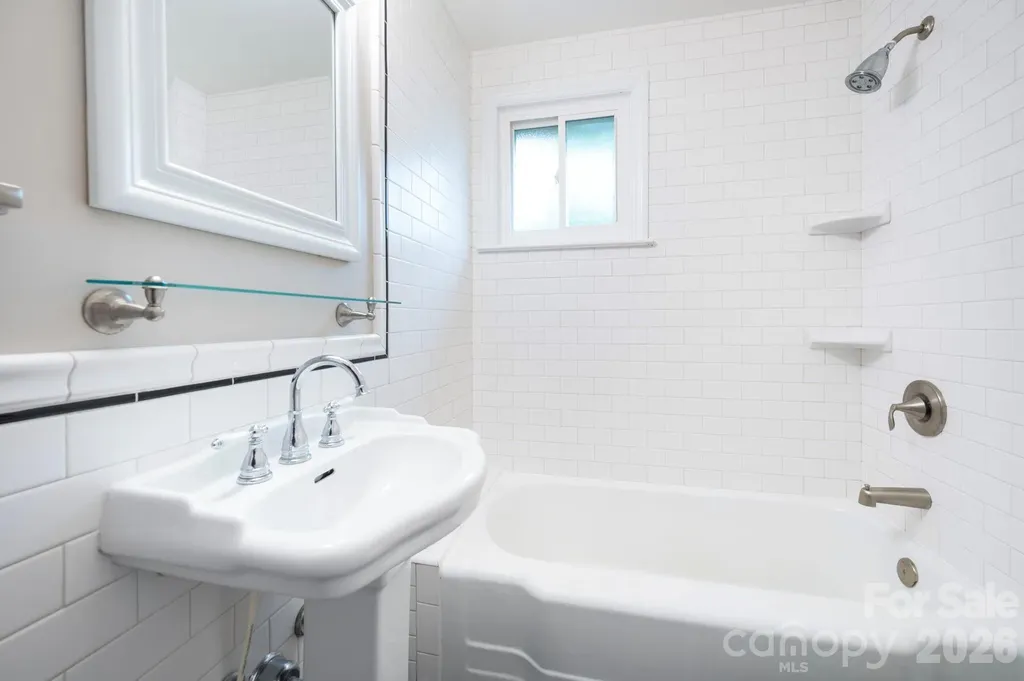 176 Chiles Avenue Asheville NC 28803