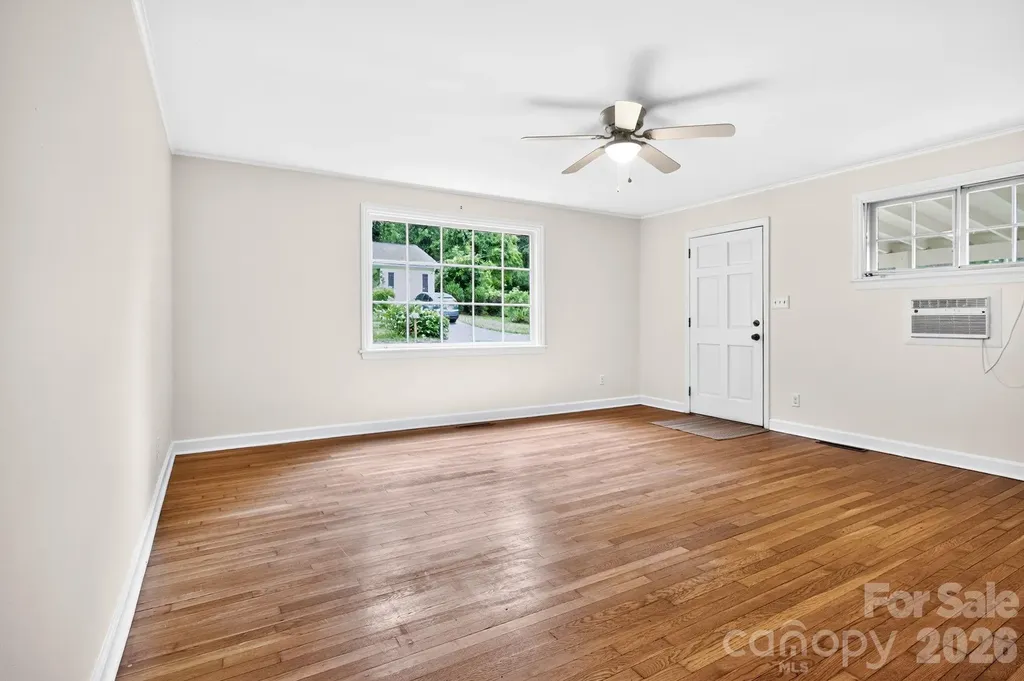 176 Chiles Avenue Asheville NC 28803