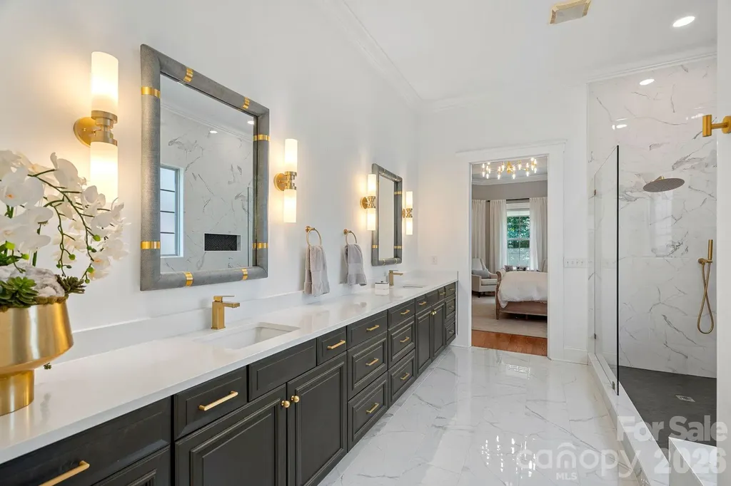 3813 Lakeside Drive Charlotte NC 28270