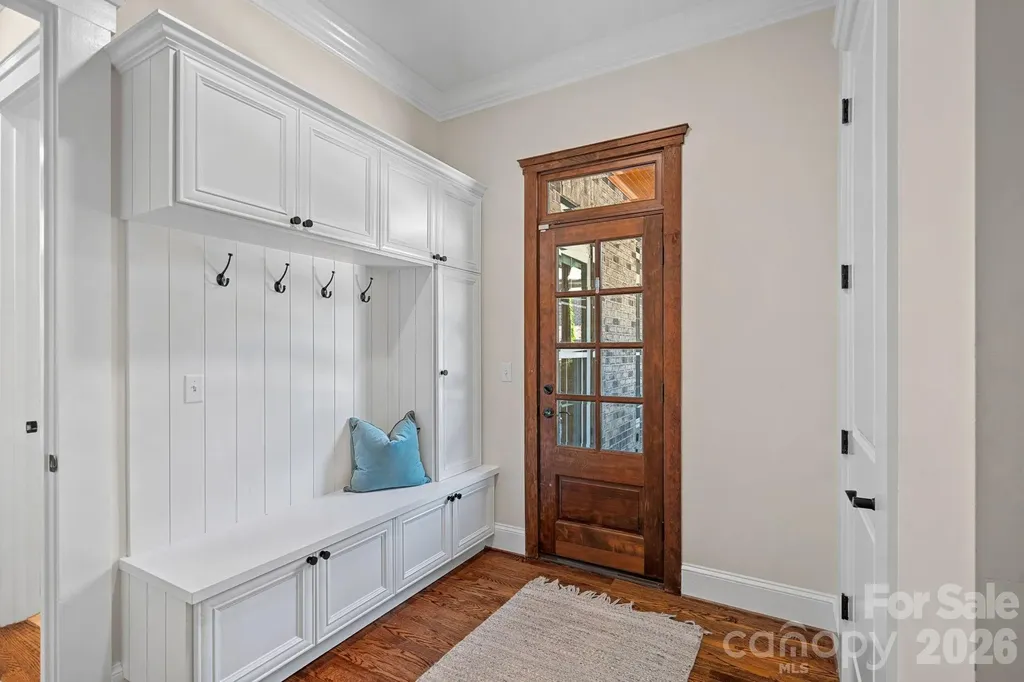 3813 Lakeside Drive Charlotte NC 28270