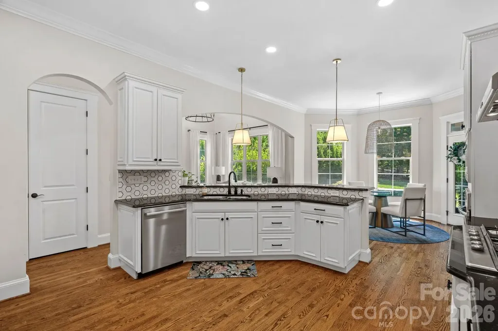 3813 Lakeside Drive Charlotte NC 28270