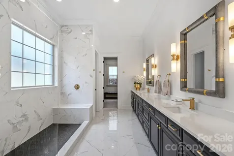 3813 Lakeside Drive Charlotte NC 28270