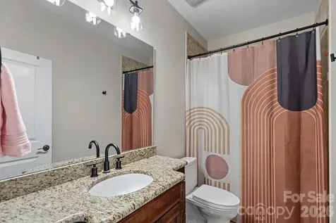 3813 Lakeside Drive Charlotte NC 28270