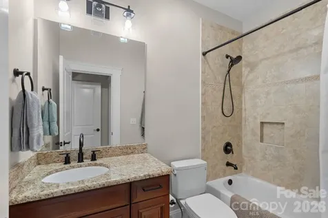 3813 Lakeside Drive Charlotte NC 28270