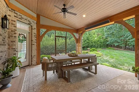3813 Lakeside Drive Charlotte NC 28270