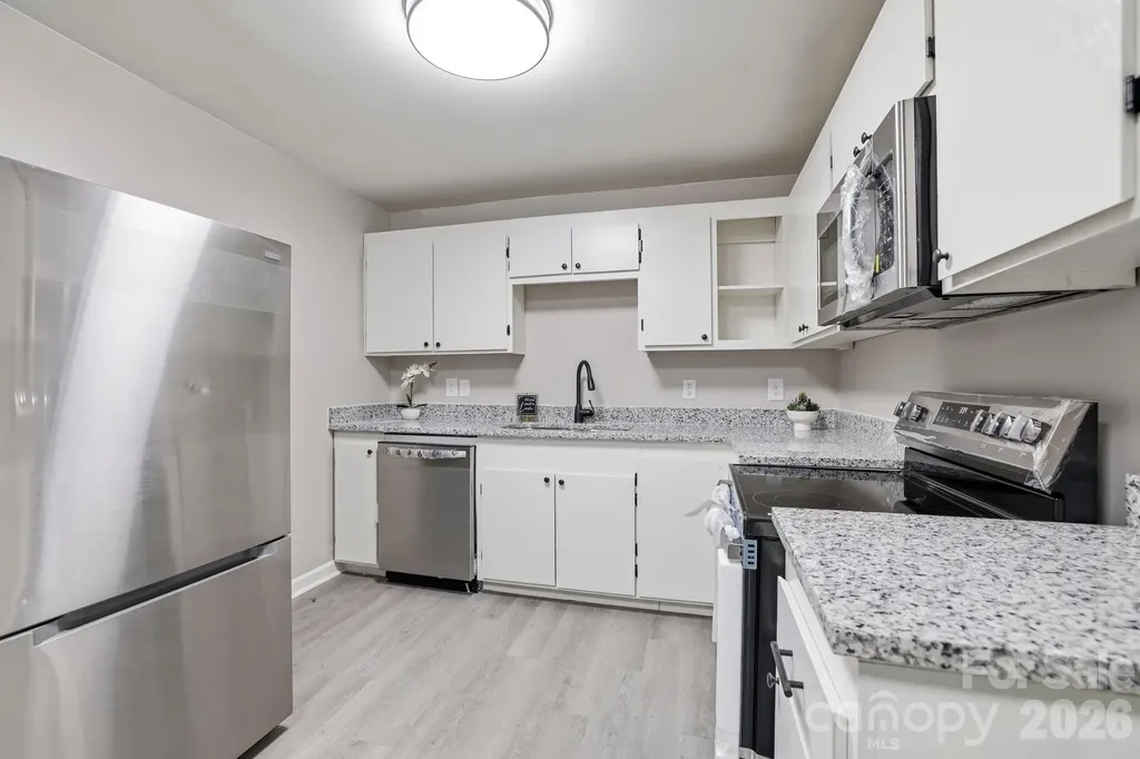 835 Ranch Road Charlotte NC 28208