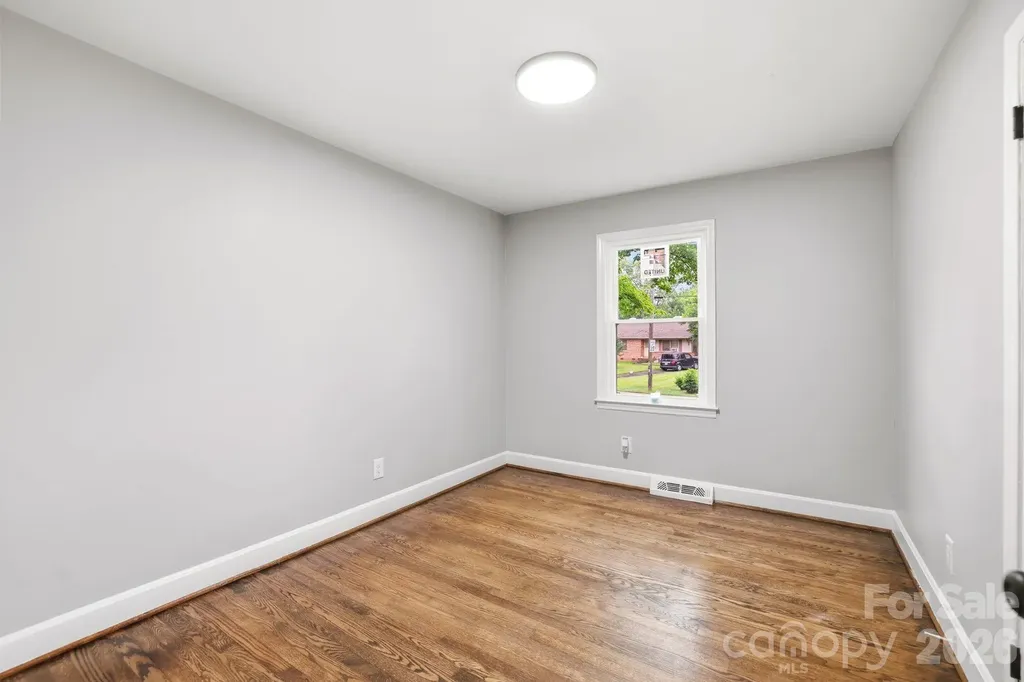 835 Ranch Road Charlotte NC 28208