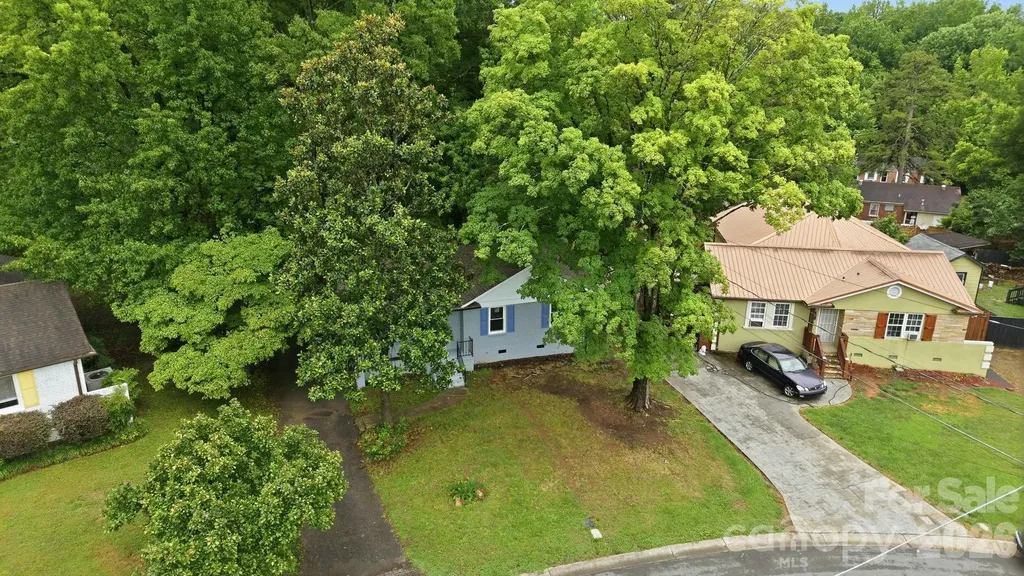 835 Ranch Road Charlotte NC 28208