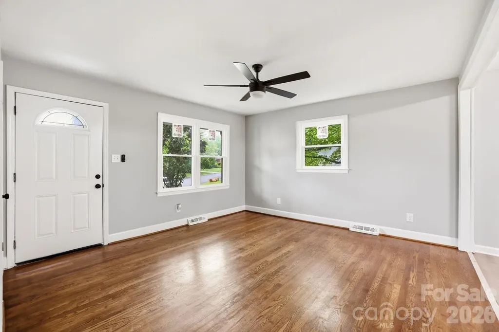 835 Ranch Road Charlotte NC 28208