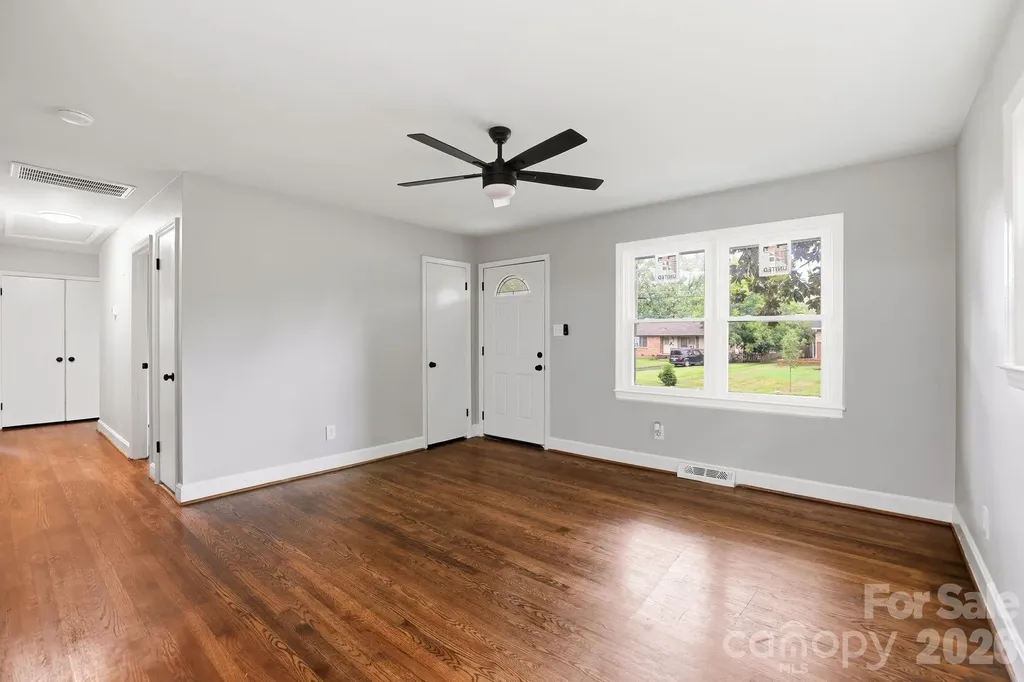 835 Ranch Road Charlotte NC 28208