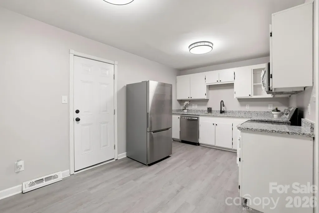 835 Ranch Road Charlotte NC 28208