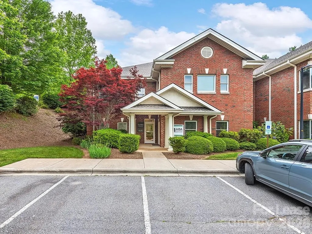 2 Walden Ridge Drive Asheville NC 28803