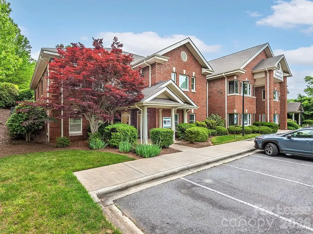 2 Walden Ridge Drive Asheville NC 28803
