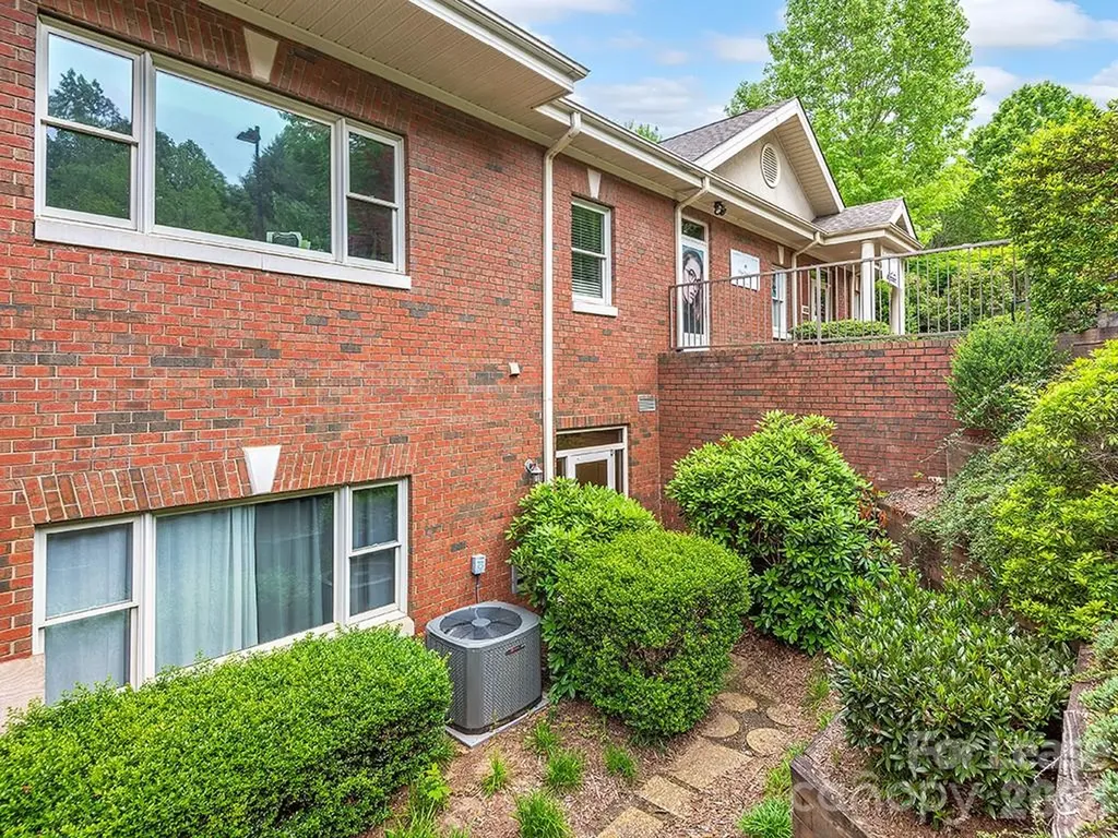 2 Walden Ridge Drive Asheville NC 28803