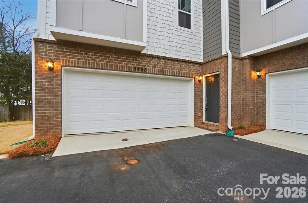 8935 Sharonbrook Drive Charlotte NC 28210