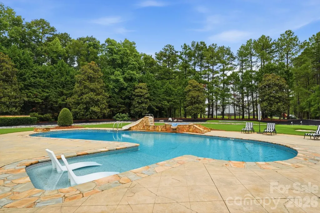 525 Lake Lynn Road Concord NC 28025