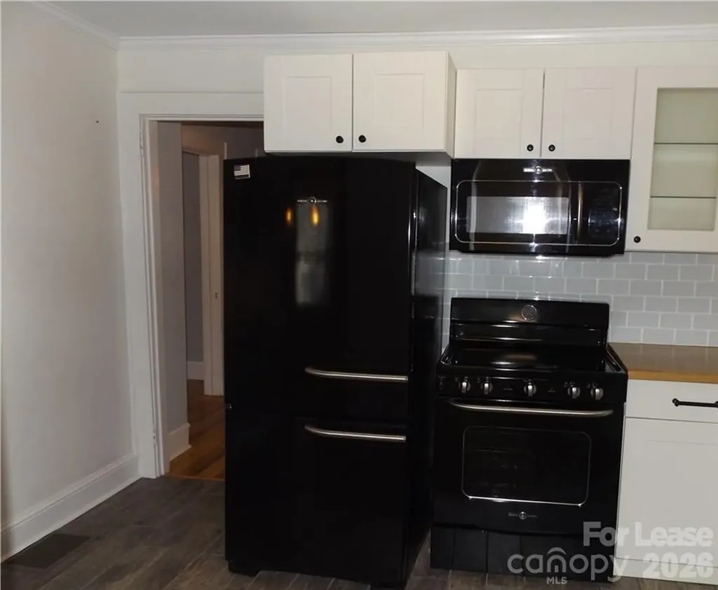 1024 8th Street NE Hickory NC 28601