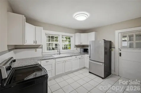 1909 2nd Avenue SW Hickory NC 28602