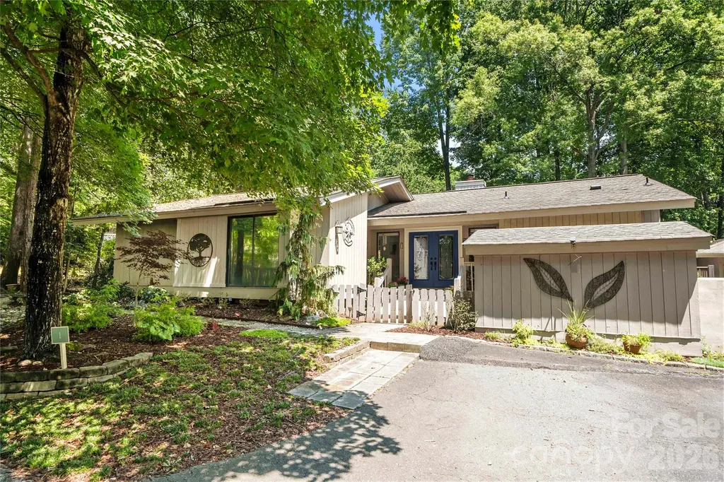 1 King Haigler Chase Street Clover SC 29710