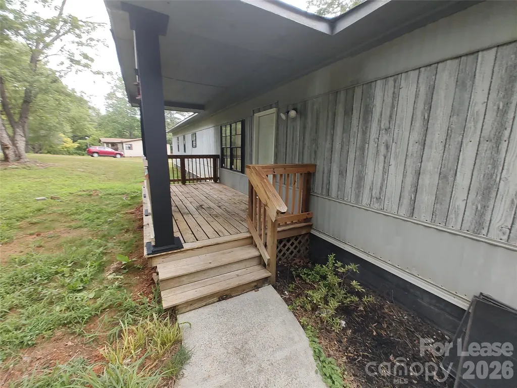 1024 Lindsay Drive Iron Station NC 28080