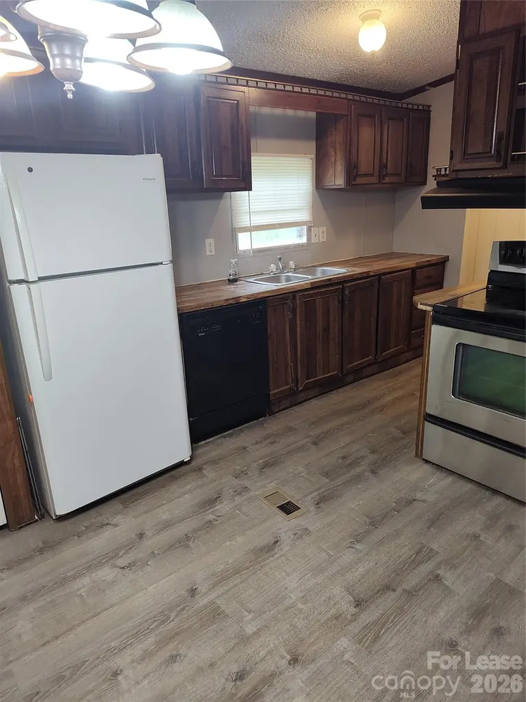1024 Lindsay Drive Iron Station NC 28080