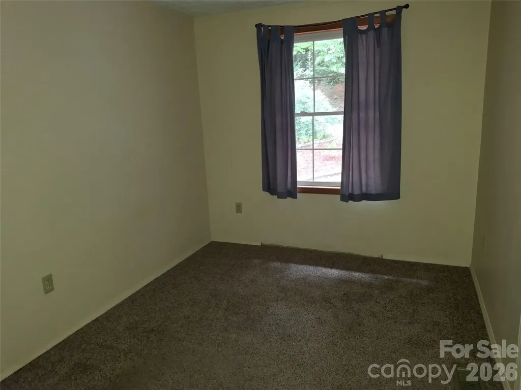 232 Tilson Drive Mars Hill NC 28754