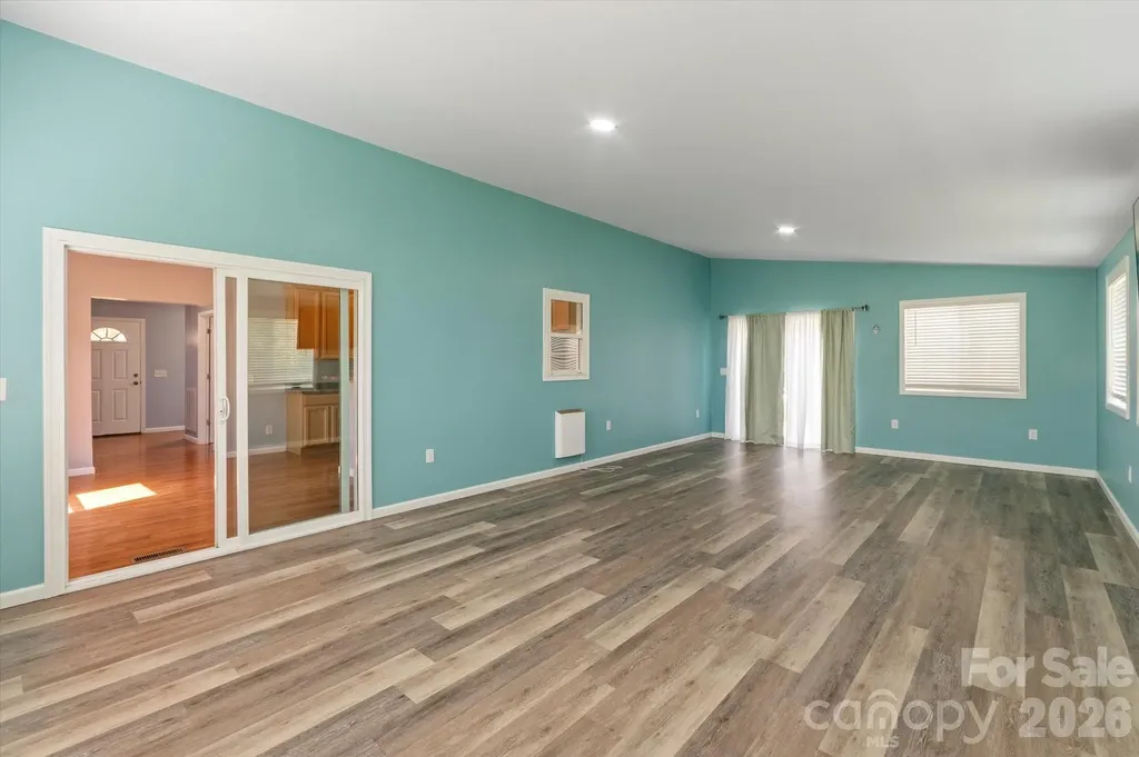 84 Poplar Street Brevard NC 28712
