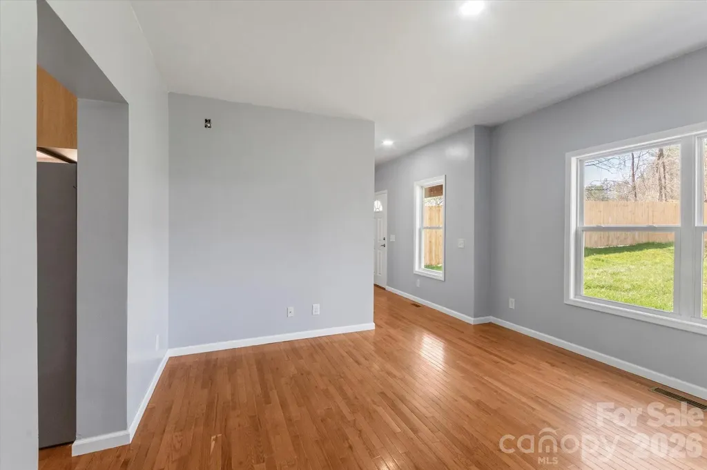 84 Poplar Street Brevard NC 28712