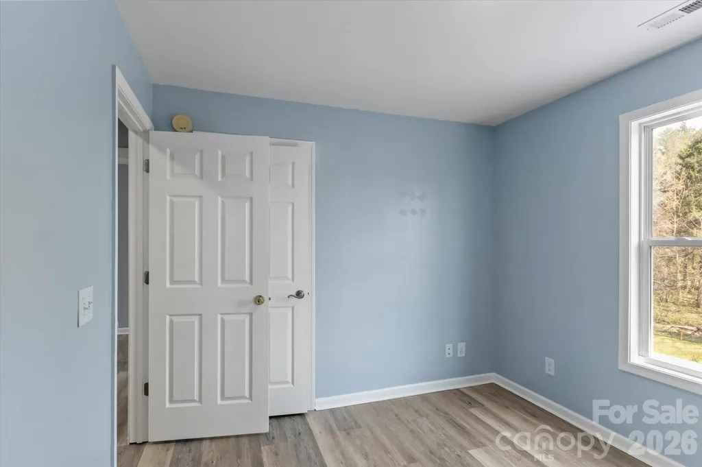 84 Poplar Street Brevard NC 28712