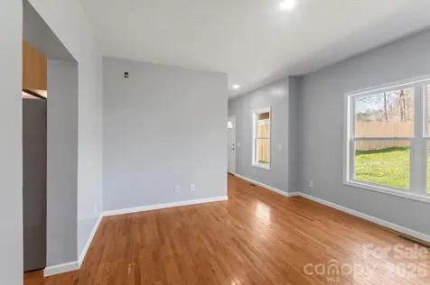 84 Poplar Street Brevard NC 28712
