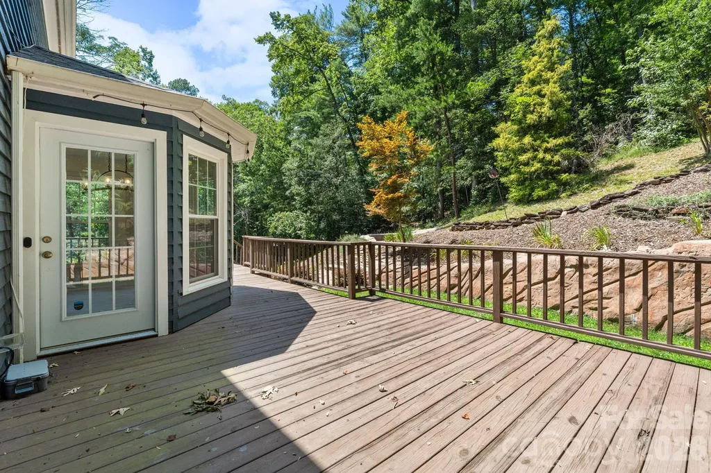 3132 Stoney Brook Drive Lenoir NC 28645