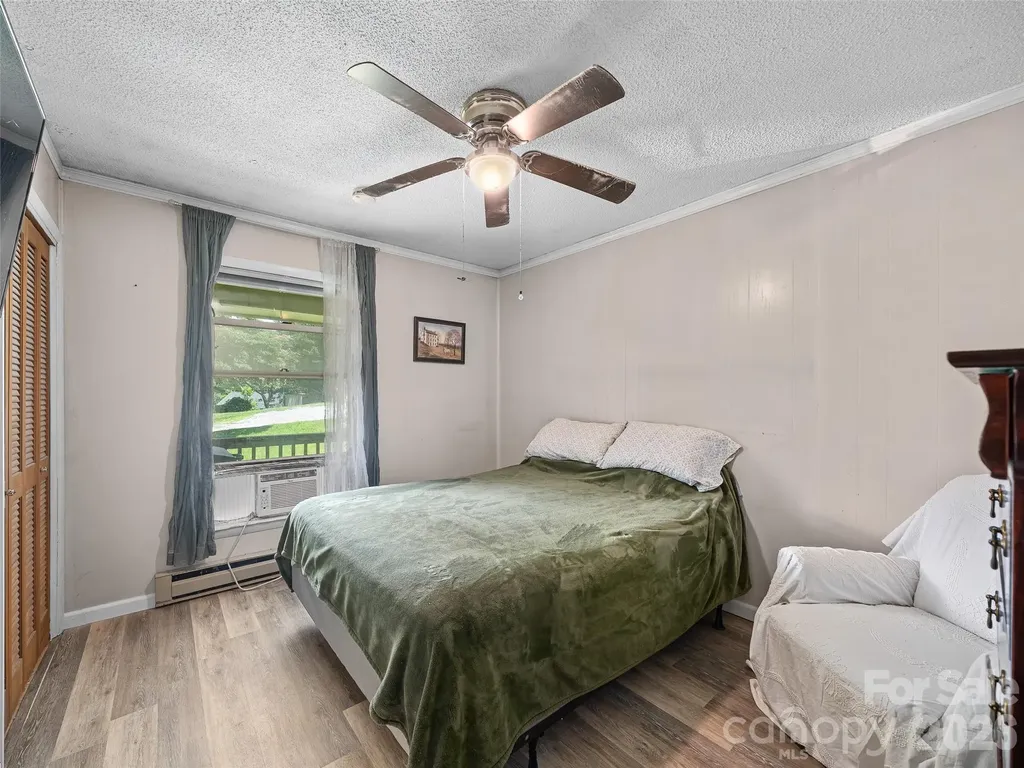 115 Hollifield Street Spruce Pine NC 28777