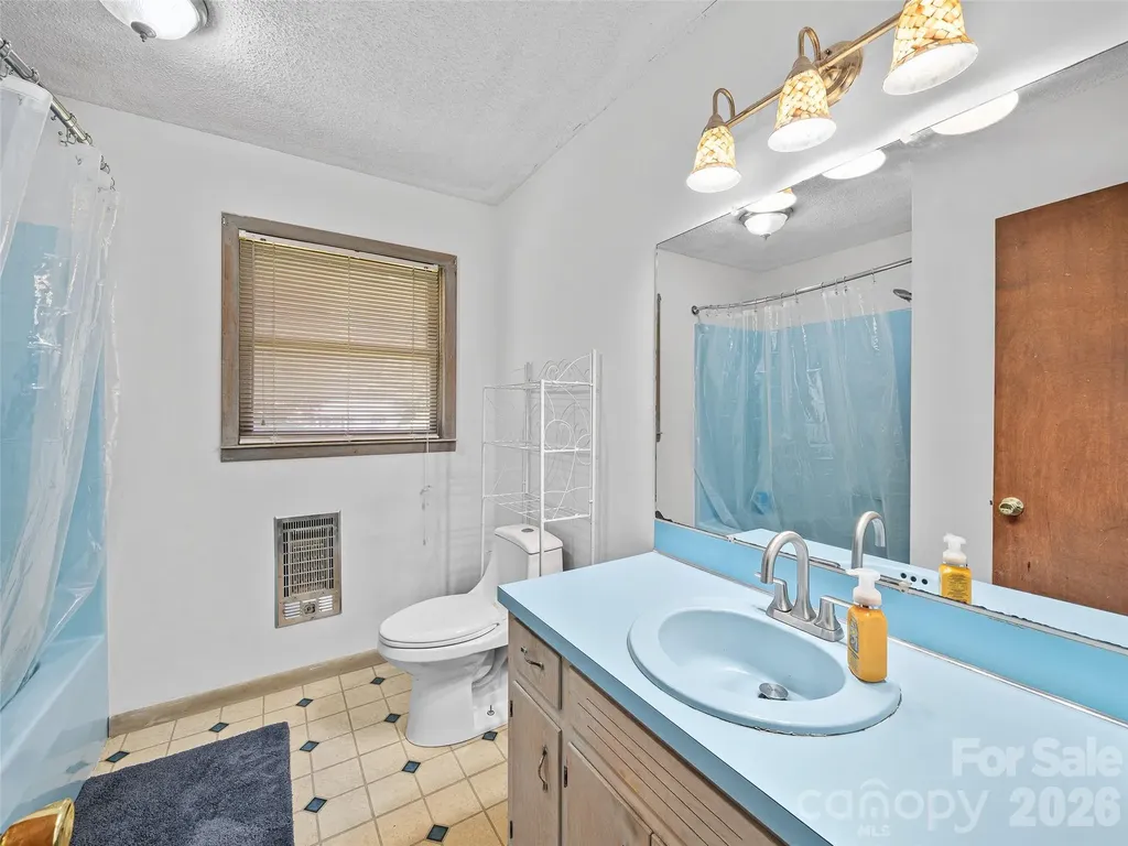 115 Hollifield Street Spruce Pine NC 28777
