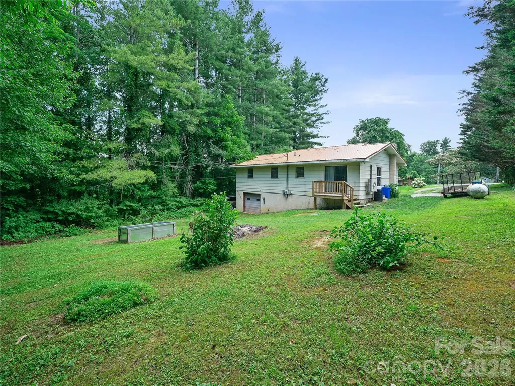 115 Hollifield Street Spruce Pine NC 28777