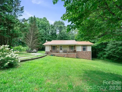 115 Hollifield Street Spruce Pine NC 28777