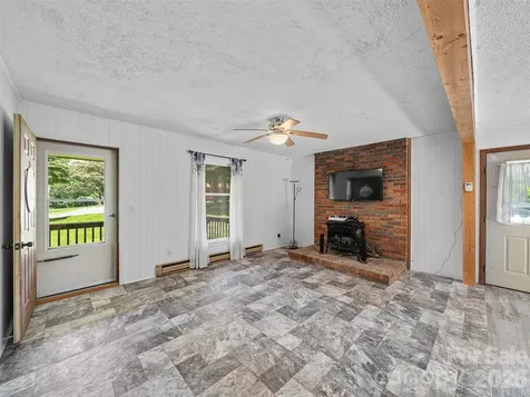 115 Hollifield Street Spruce Pine NC 28777