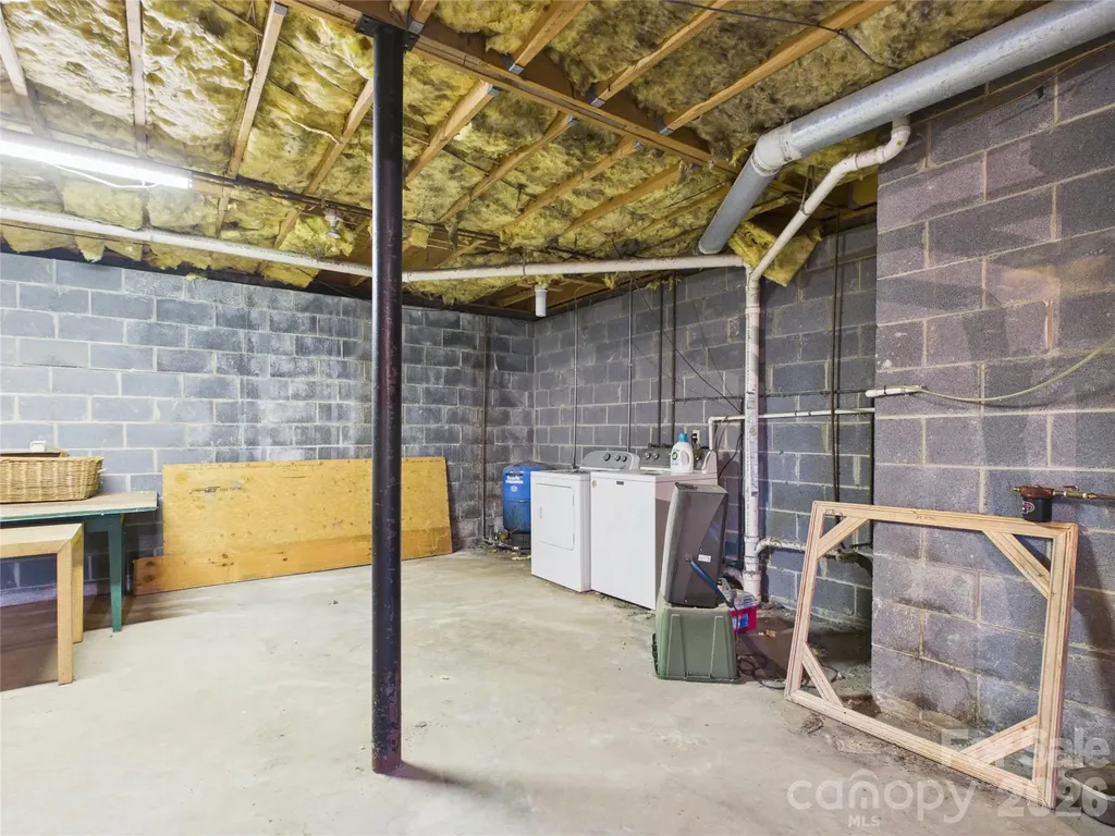 7904 Pinnacle Wind Lane Lenoir NC 28645