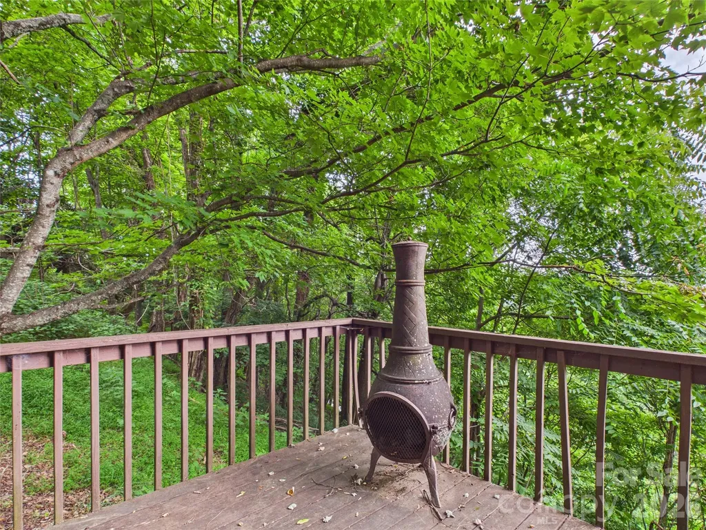 7904 Pinnacle Wind Lane Lenoir NC 28645