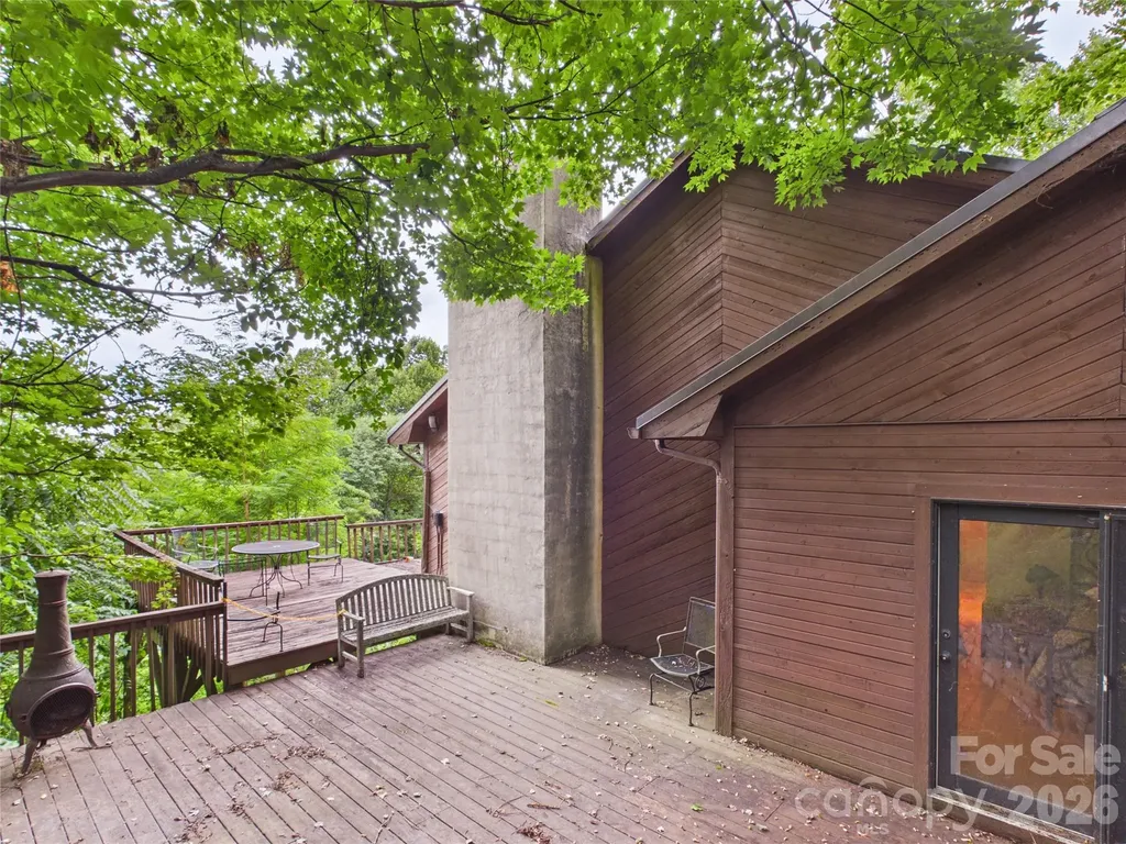 7904 Pinnacle Wind Lane Lenoir NC 28645