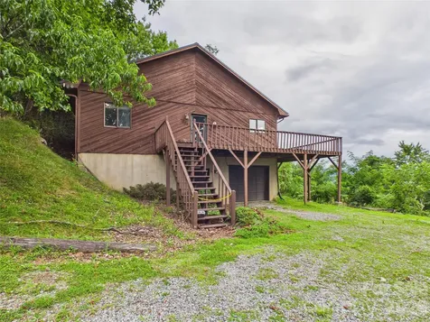 7904 Pinnacle Wind Lane Lenoir NC 28645